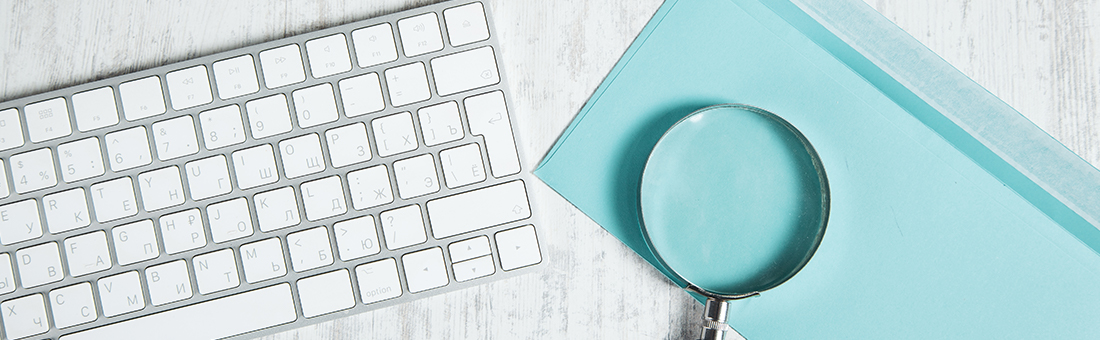 お問い合わせをするためのPCの写真